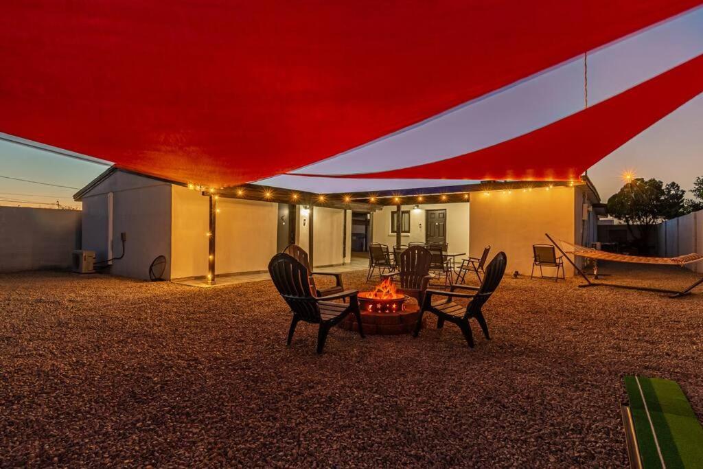 Phoenix Retreat - 2 Bedroom Home With King-Size Bed - 3 Smart Tvs - 10 Min From Airp - Unit A Luaran gambar